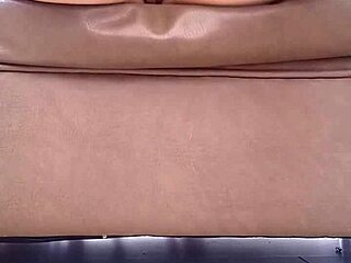 hidden camera catches spanish stepsister with pink tight slit