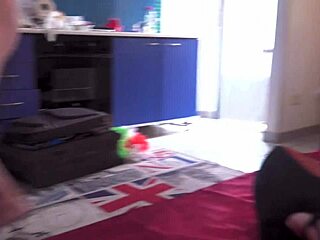 i eat romanian pussy with ease and pure delight