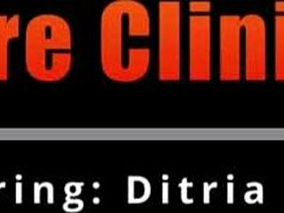 Ditria Rose Spreading For Anal Finger In Lesbian Clinic