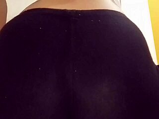 indian hot bhabhi fingered her pussy and squirted hindi audio