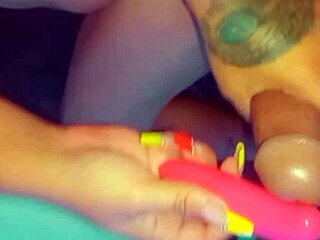 velho safado chupa buceta de colegial putinha safadinha