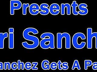 dr tampa examines tori sanchez for pap smear backstage. watch her spread wide in latex gloves!