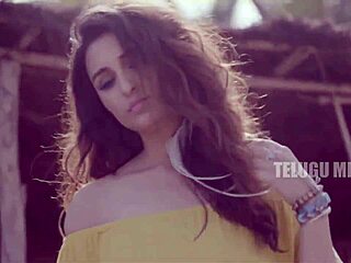 priyanka chopra's hot seaside photoshoot! sexy tits and fucking vibes 😘