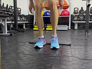 Another Day at Gym Turns Wet and Wild for Brunette