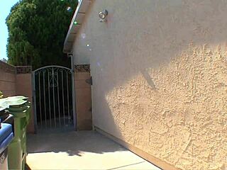 I am Luscious Lopez, showing off my natural boobs