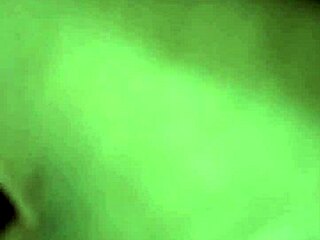 Amatööri-nainen tulee anaali-naidista nu-bay.com:ssa