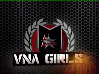 Luscious Booty Queen Jenna Foxx Drills Trimmed Pussy!