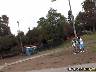 Aiden Aspen Sexo Cornudo Interracial con Shane Diesel 😏