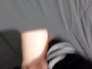 Chica trans se desmadra con Fleshlight en video solo completo