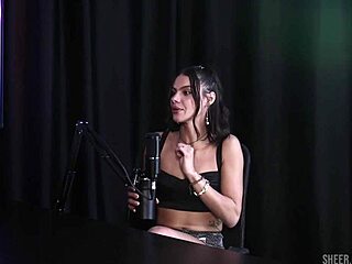 Debora Andrade και Vitoria Beatriz καυτές στιγμές casting σε κόκκινο εσώρουχα