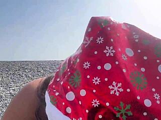 i felt intense pleasure when valentina fucked me on the beach after christmas party