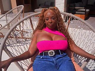 Yum Thee Boss Find Herself Meeting A Fine Young 18+ Man And Lays That Cougar Pussy On Him