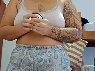 When I get horny, does the light turn on?