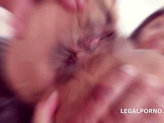 Syren de Mer vydrží drsný anál fistink a spermovú hru