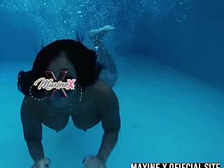 Jasmine Jade dildo-fucks herself with anal toys 😈🍑