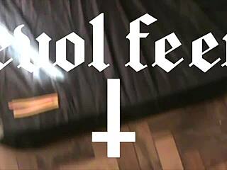 barefoot toes ease your week