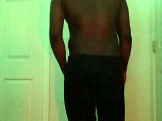 She dances on the balcony, exploring her anal canal with every move.