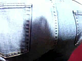 big milf ass in jeans on the street 😏