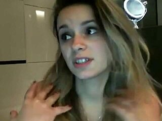 Dea Squirts Hard with Dildo and Showers in Berlin Scene