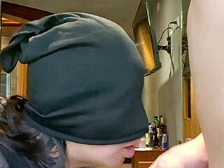 mamando verga me trago toda su leche