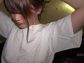 JK Saya-I Caught Her On Line App 01.