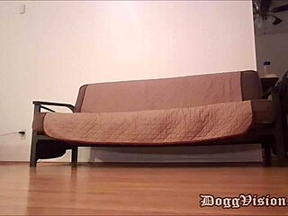 pizza man gives bareback creampie to big butt cougar milf