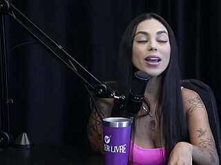 Bisexual Cuckolds Blow Women In Tantra Session!