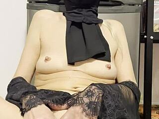 Arab Milf Reveals Sexy Body and Fingers Herself to Strongest Orgasm in Solo Session