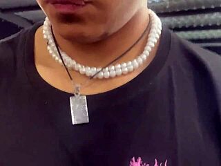 homemade fitness video with Maluma moaning in front 😊