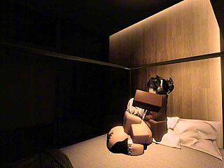 이 창녀가 내 큰 검은 자지 크림파이 빌었어?