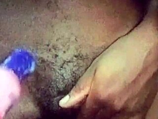 i'm a horny teen destroyin my pussy in da dark