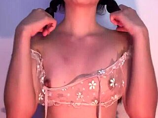 young colombian girlfriend fingers her wet pussy and cums hard