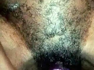 i'm a horny teen destroyin my pussy in da dark