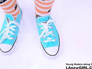 Jeg knullet denne teen 18+ hardt i ræva under fotoshoot, creampie og alt