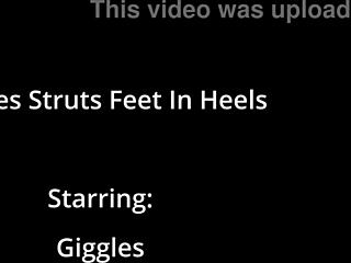 giggles shows off feet in sexy heels for fetish fans