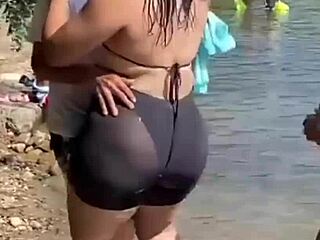 Bunduda Gostosa Working as Prostitute in Steamy Encounter