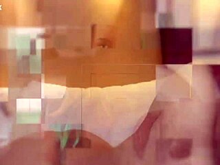 18살 틴 18+이 운 좋은 남자 엉덩이를 핥아줘