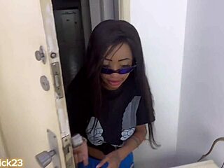 botei meu vizinho pra chupar junto com a namorada