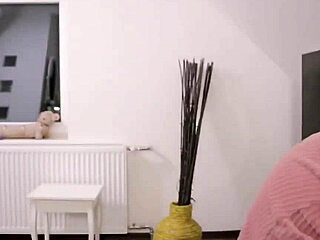 Hey, check this girl popping balloons while rocking tight pantyhose!