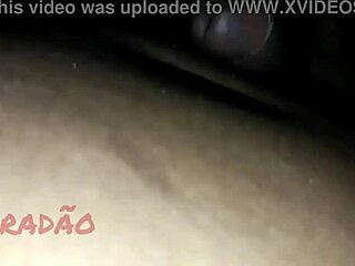 hey, this puta is sucking my rod real good!