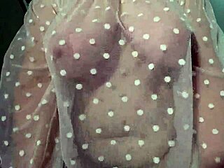 Hey gorgeous, wanna see my big saggy boobs up close, milf style?