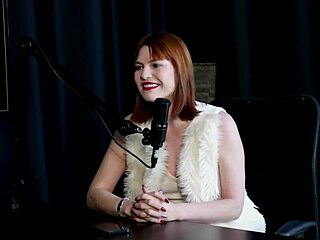 Uber driver jerks off for her, she squirts hard! 🥵 Reh Queen