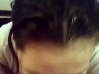 Sri Lankan Housewife Kandy Kane Gives Deepthroat Blowjob