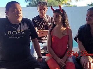 ENTREVISTA COM TESTE DO SOF� NA NOVATA NO PORNO PAMELA SURFISTINHA!