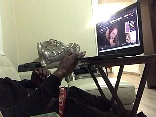 getting blown by a muslim smoker with fat ass and homemade vibe