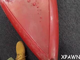 Fine booty amateur gets filled with cum in tight pussy!