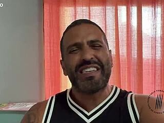 Tirando Leite De Tigre Trailer Completo No Red