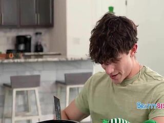 Sou mais que apenas meio-irmãos com pequena 18+ adolescente 18+