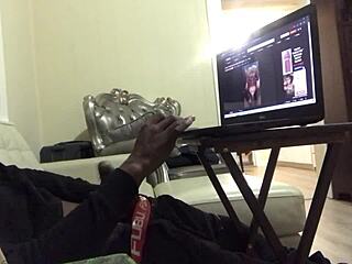 getting blown by a muslim smoker with fat ass and homemade vibe