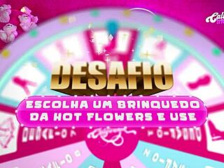 Festa lésbica da putaria? Big tits blonde and Latina in California lingerie lick and toy to orgasm! 😏